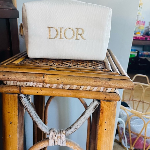 Dior Cream and Gold Makeup Pouch - Picture 1 of 9
